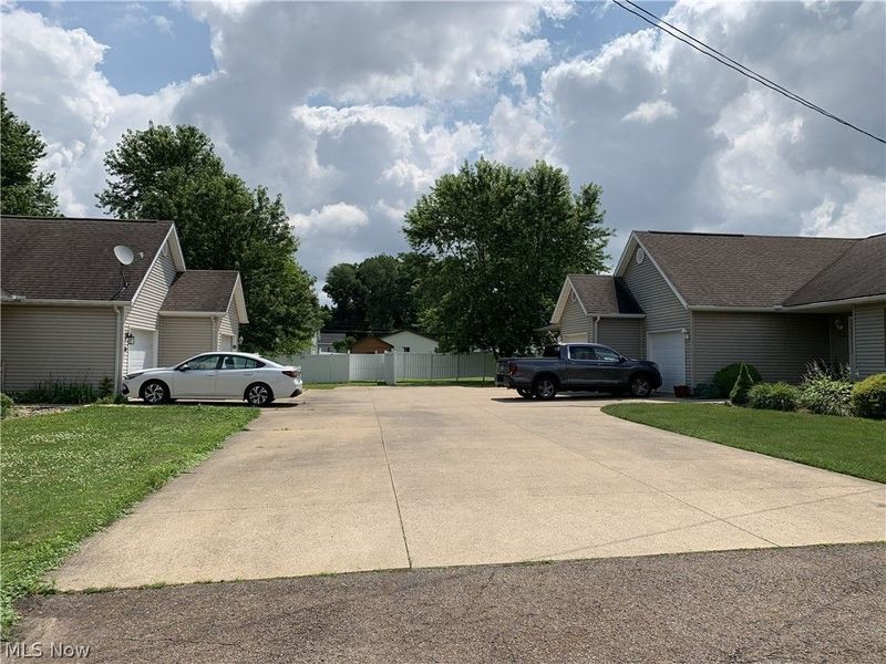 32 Stuart Street , Dalton, OH 44618 Photo 2