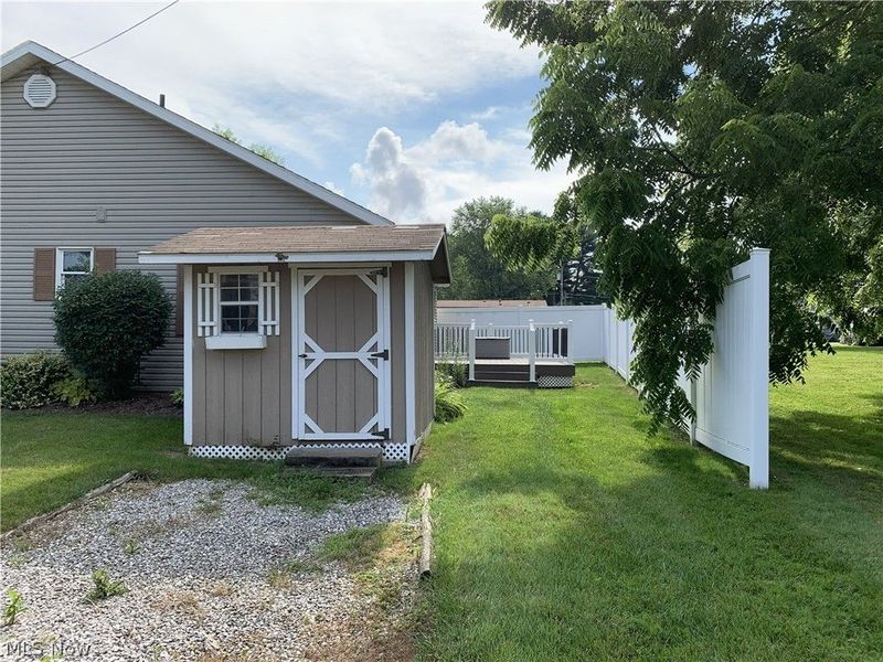 32 Stuart Street , Dalton, OH 44618 Photo 4