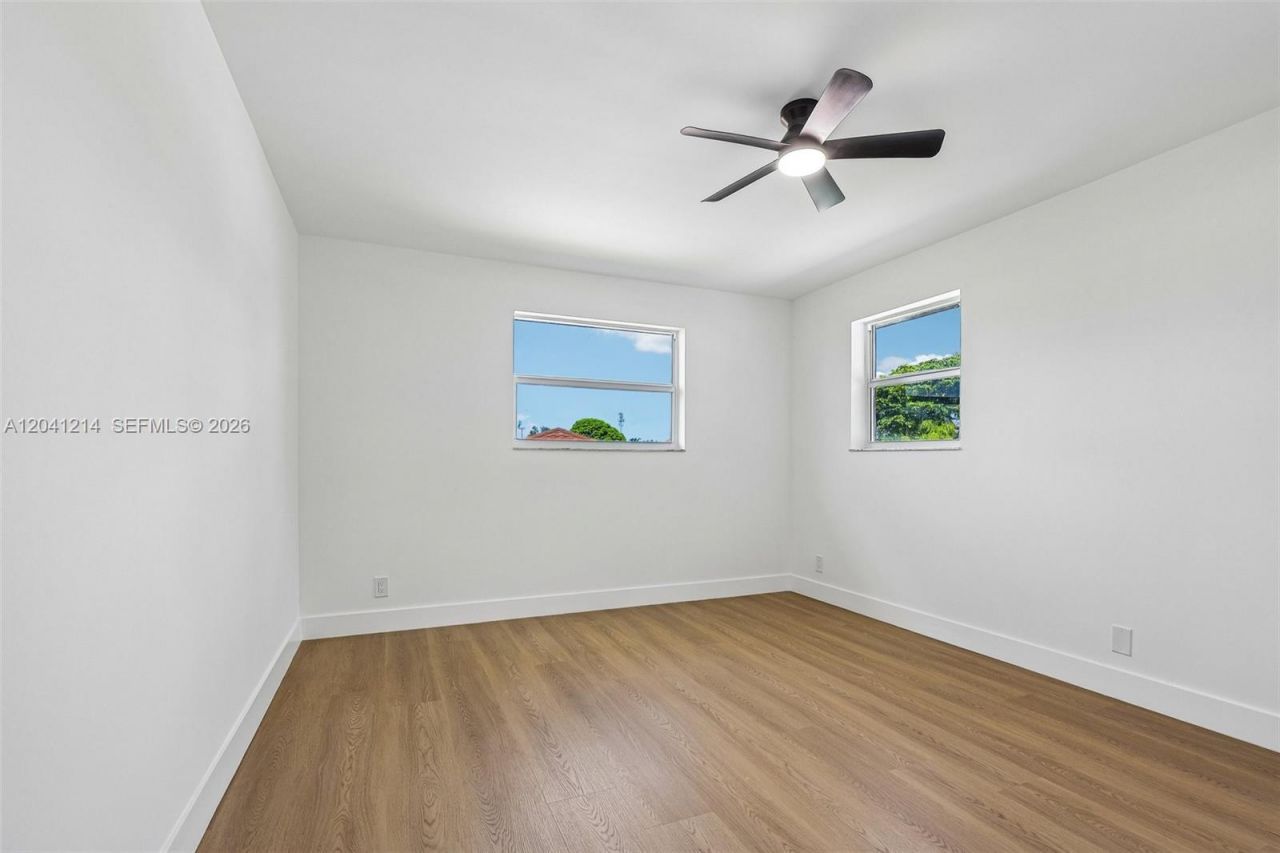 15010 E Falcons Lea Dr, Davie, FL 33331 Photo