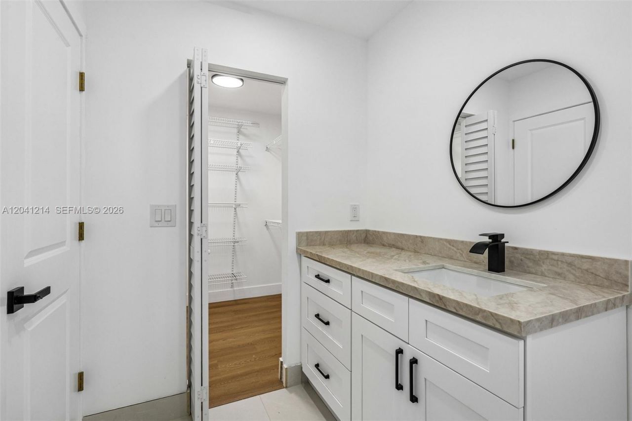 15010 E Falcons Lea Dr, Davie, FL 33331 Photo