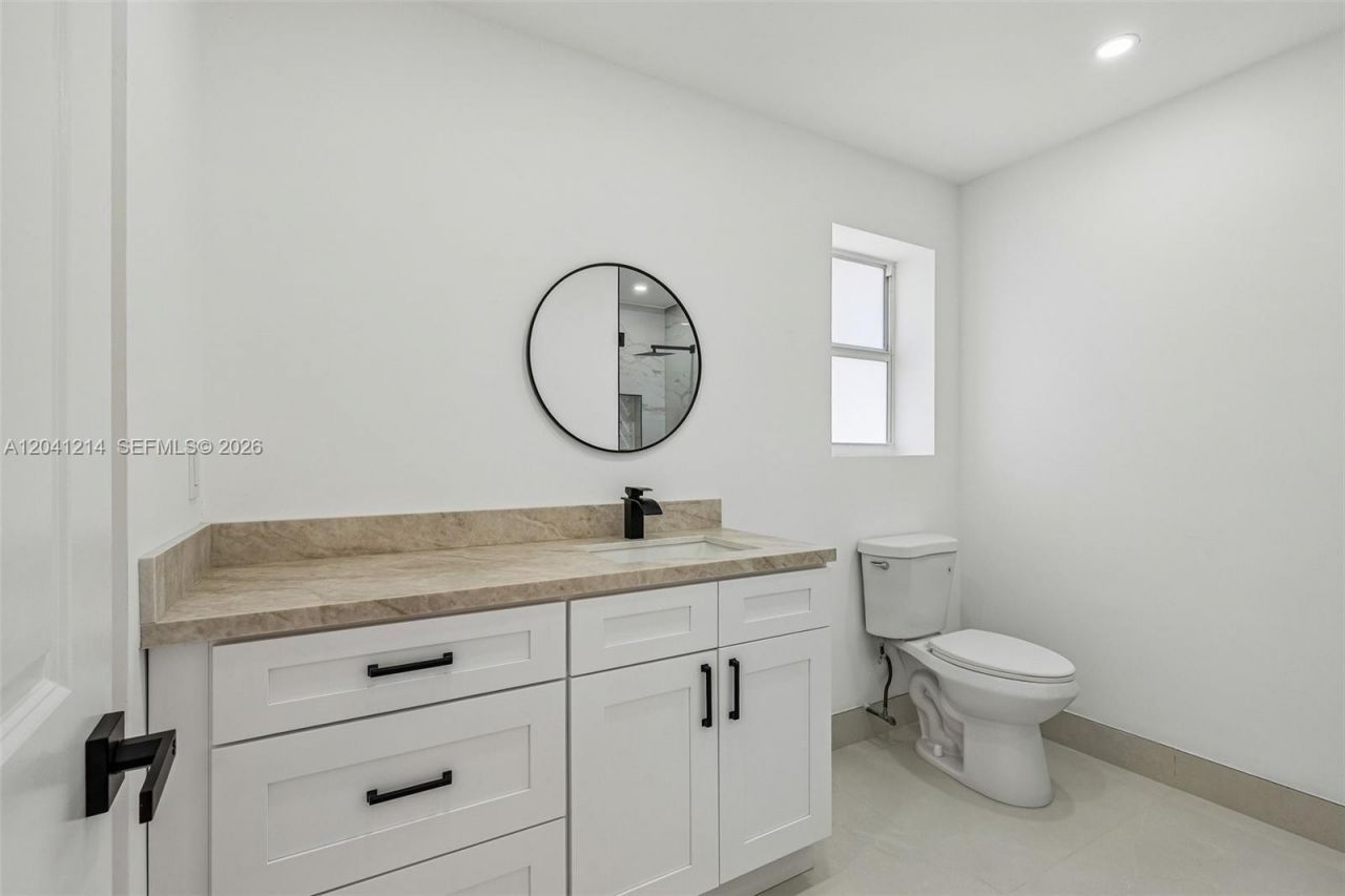 15010 E Falcons Lea Dr, Davie, FL 33331 Photo