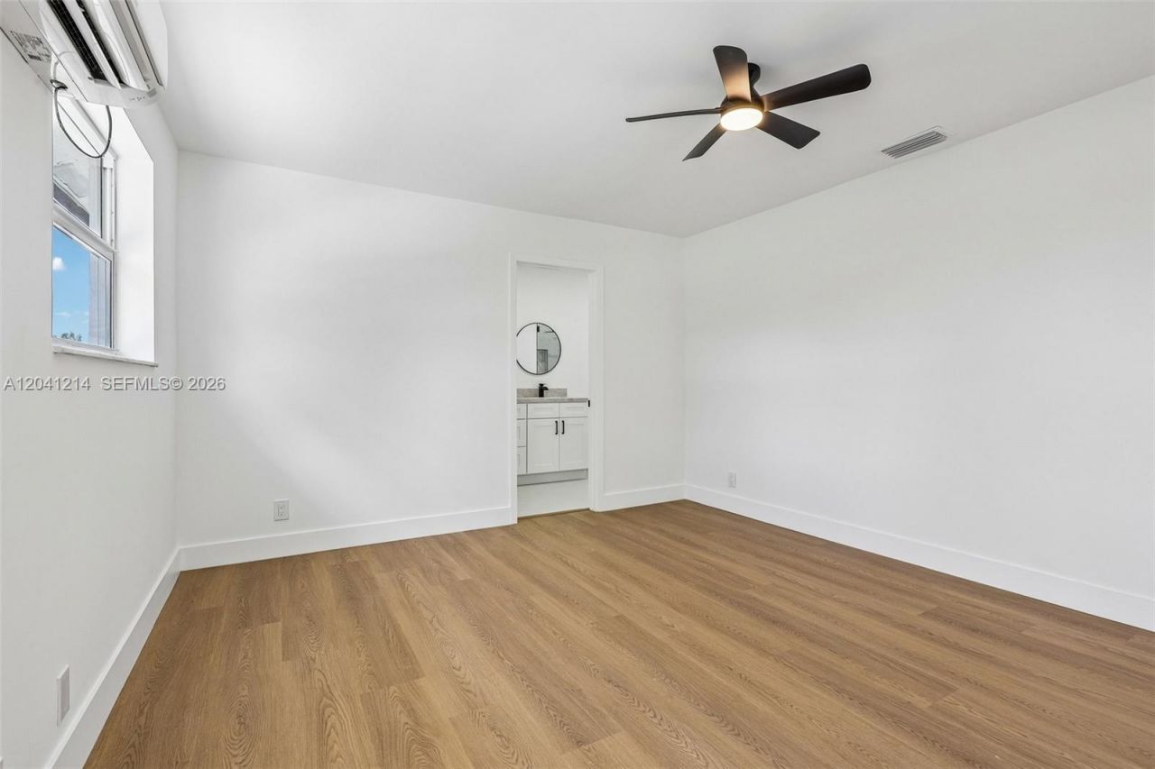 15010 E Falcons Lea Dr, Davie, FL 33331 Photo
