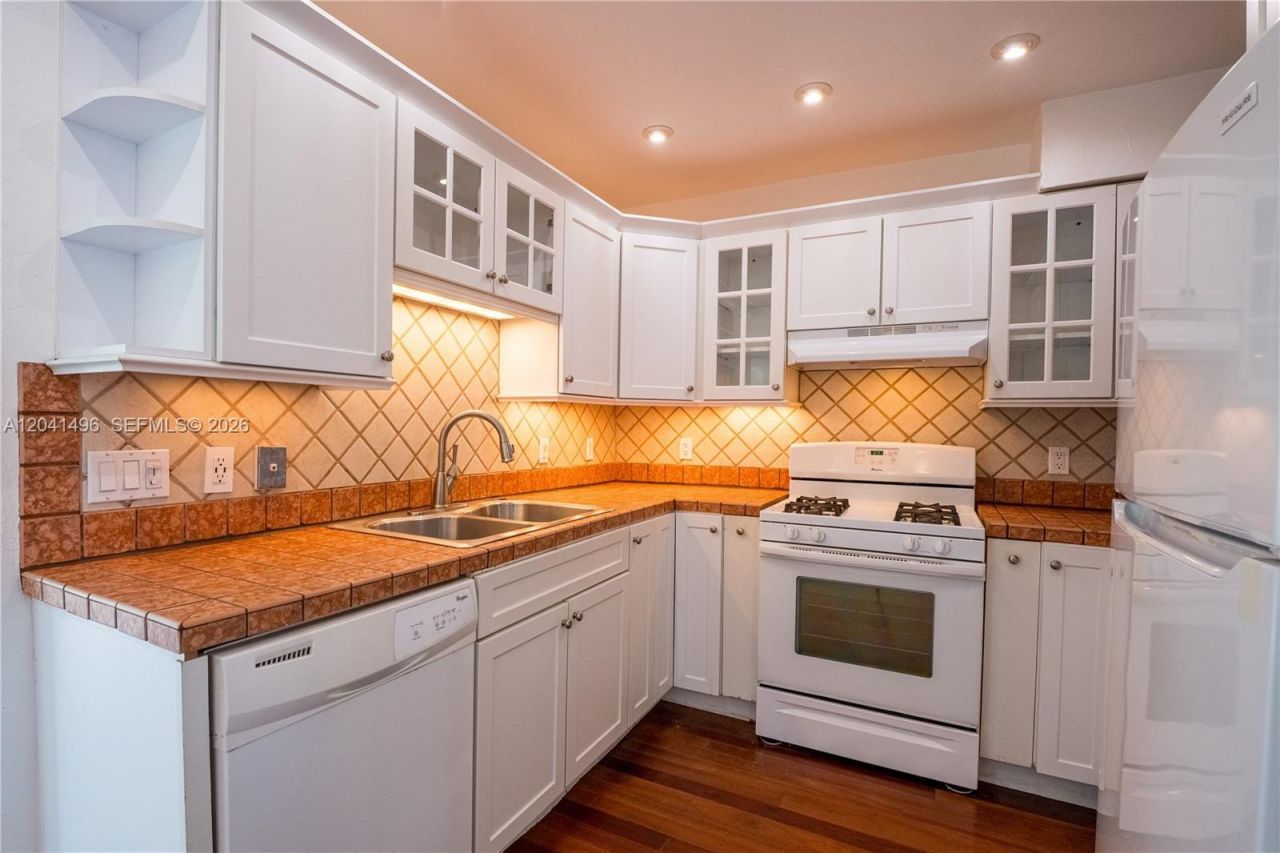 2133 N 14th Ave , Hollywood, FL 33020 Photo