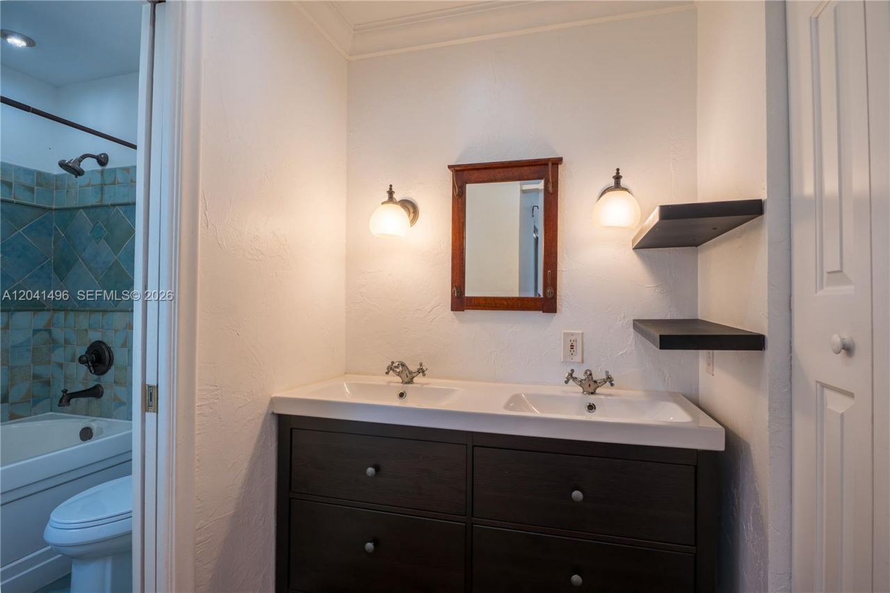 2133 N 14th Ave , Hollywood, FL 33020 Photo