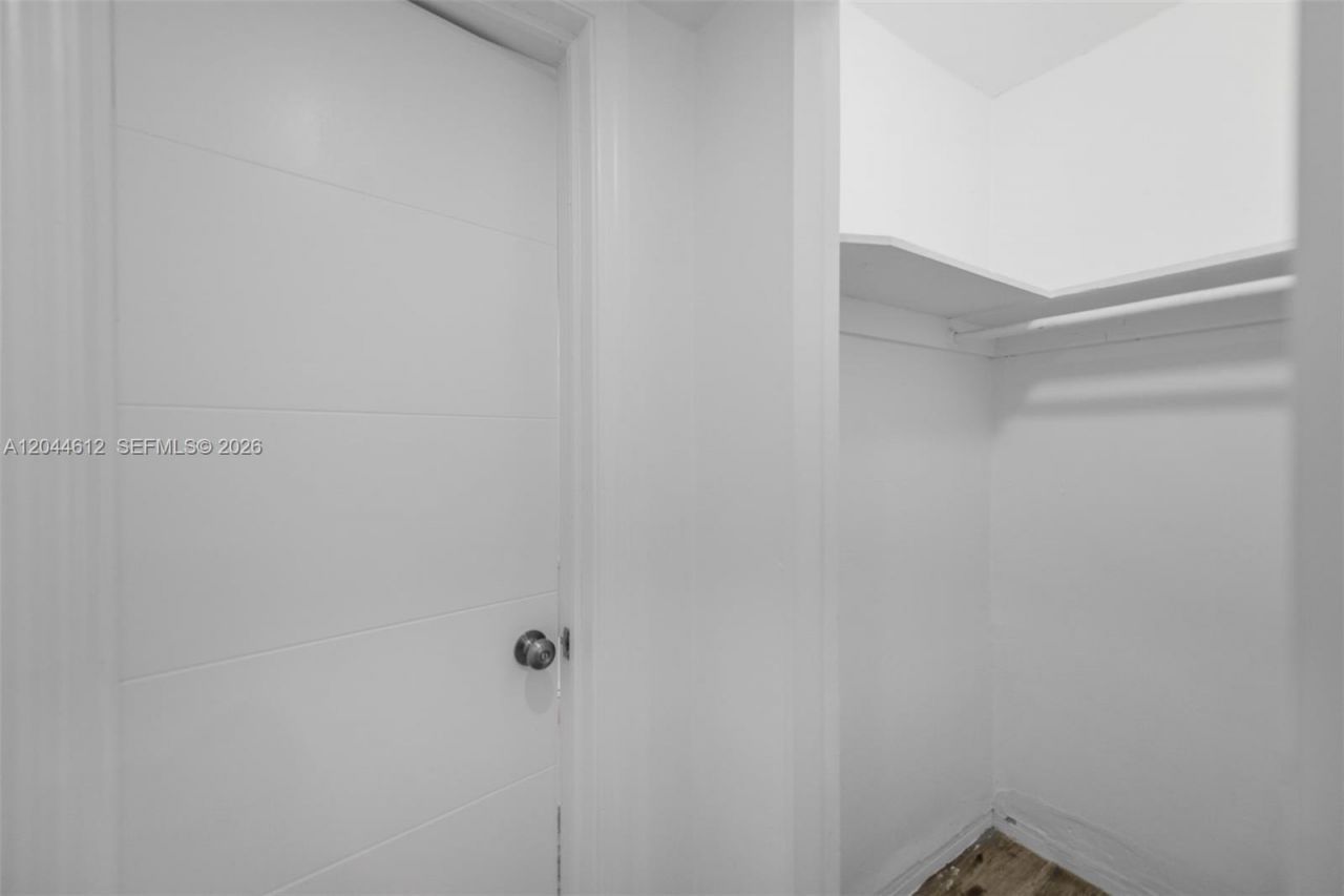 2851 Leonard Dr , Unit J505, Aventura, FL 33160 Photo
