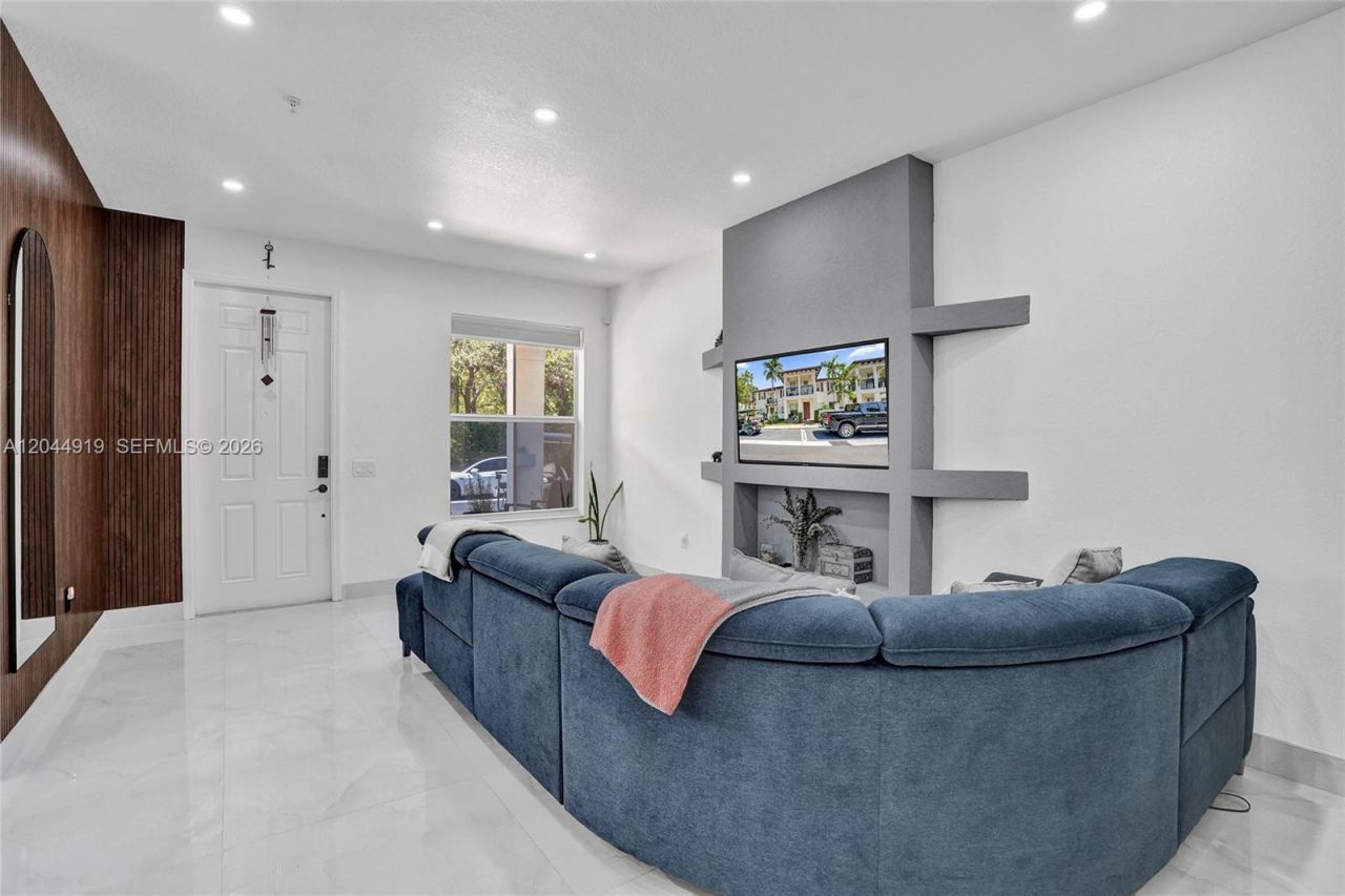 4760 Mimosa Pl , Unit 1015, Coconut Creek, FL 33073 Photo