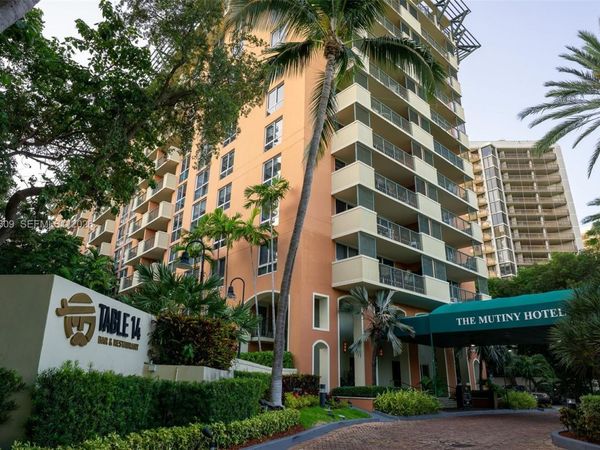 2951 S Bayshore Dr , Unit 716, Miami, FL 33133
