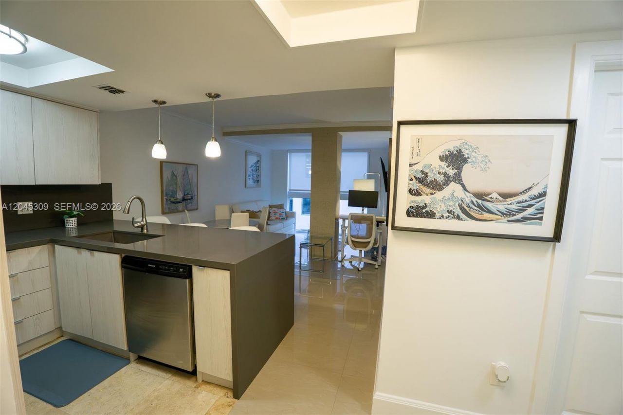 2951 S Bayshore Dr , Unit 716, Miami, FL 33133 Photo