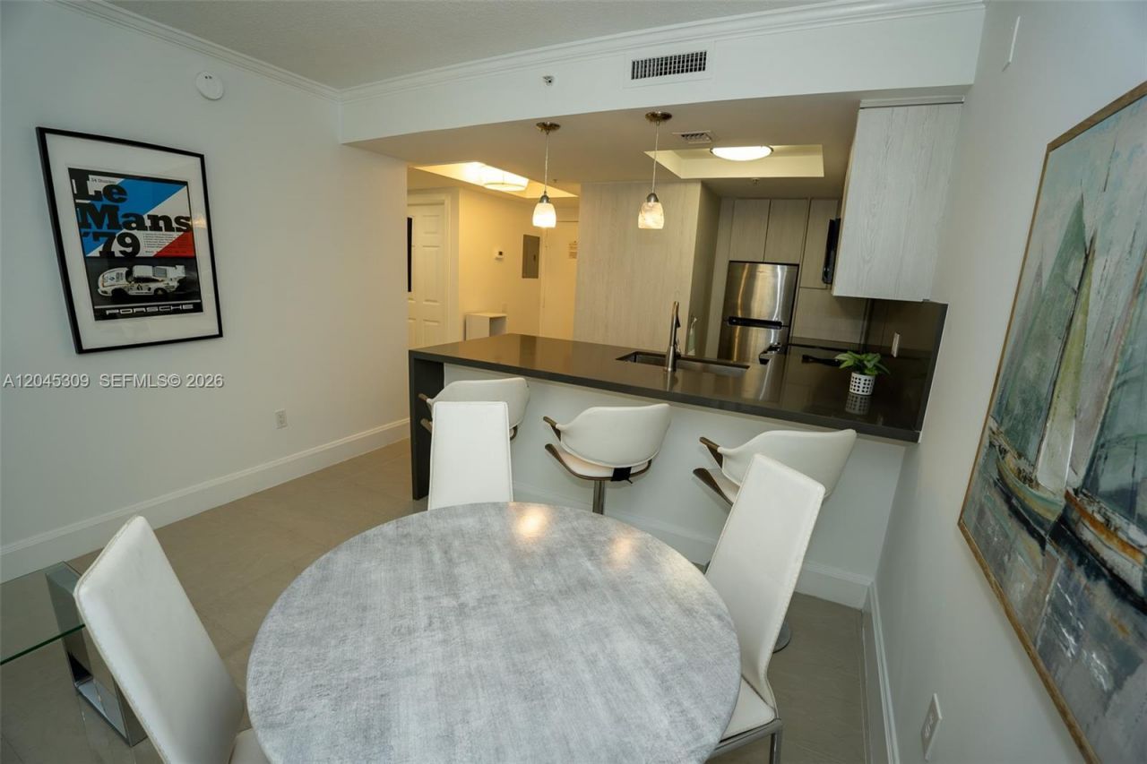2951 S Bayshore Dr , Unit 716, Miami, FL 33133 Photo