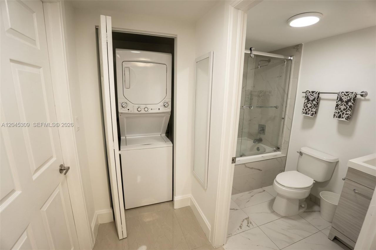 2951 S Bayshore Dr , Unit 716, Miami, FL 33133 Photo