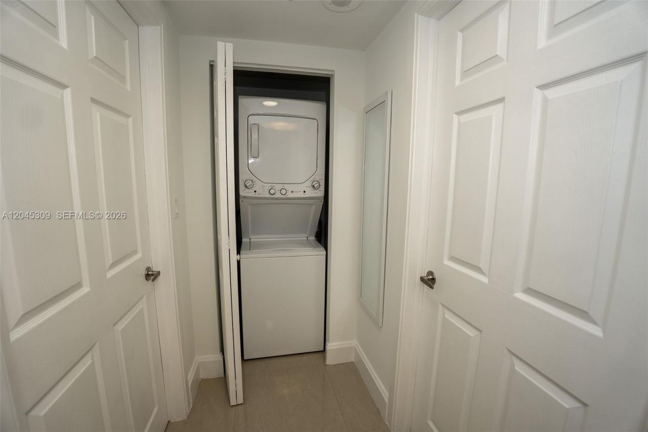 2951 S Bayshore Dr , Unit 716, Miami, FL 33133 Photo