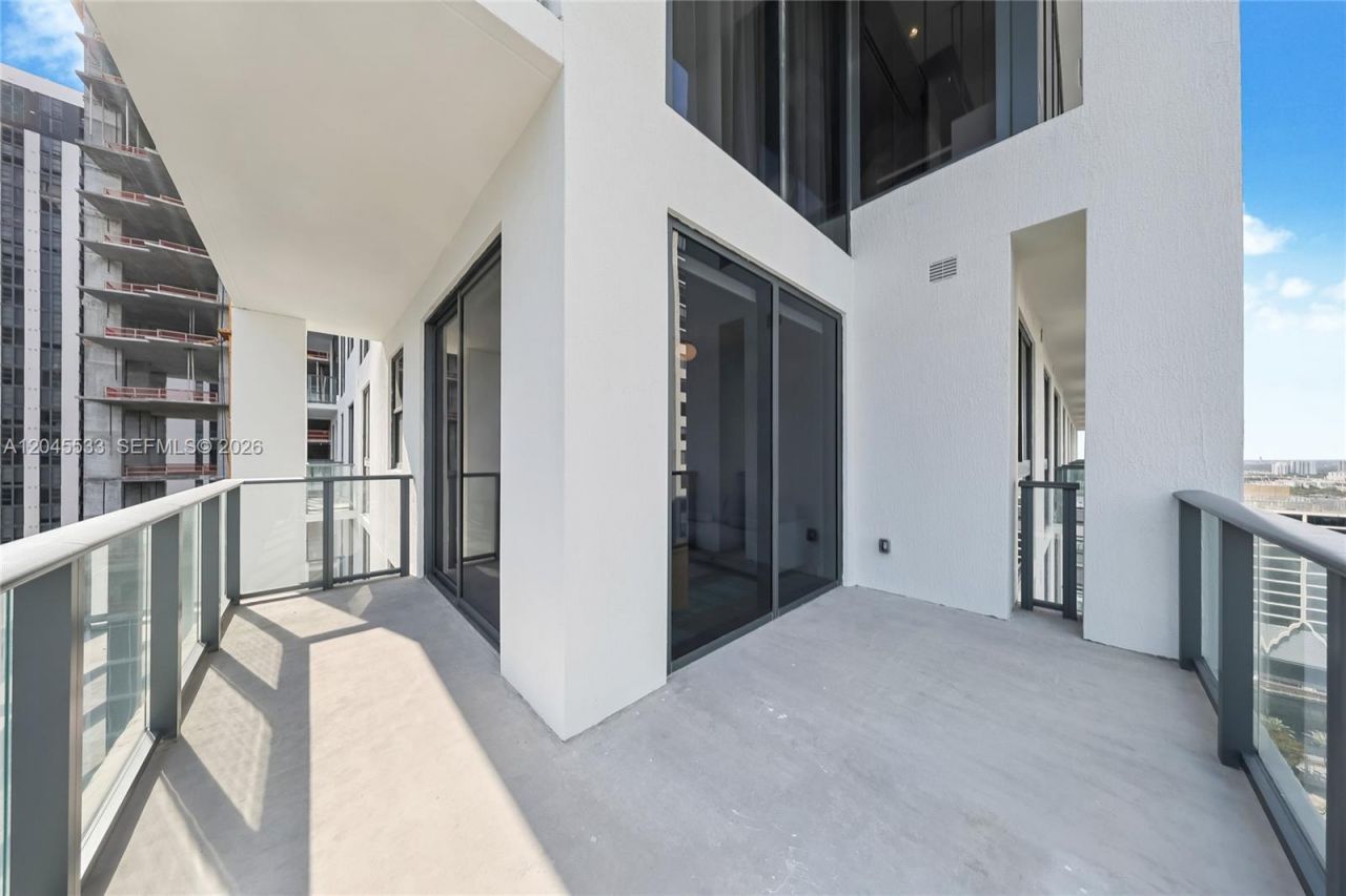 11 NE 6th St , Unit 3209, Miami, FL 33132 Photo