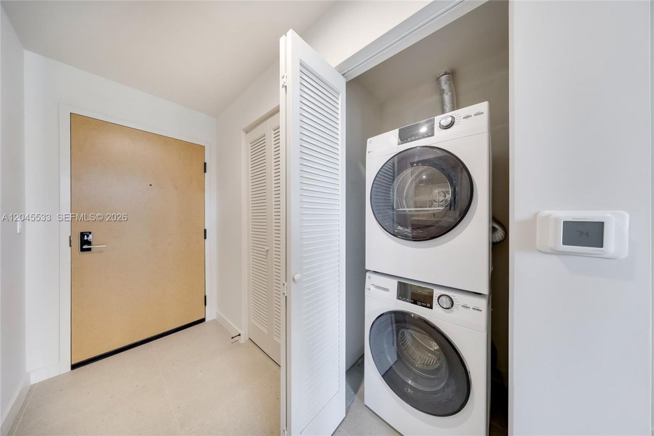 11 NE 6th St , Unit 3209, Miami, FL 33132 Photo