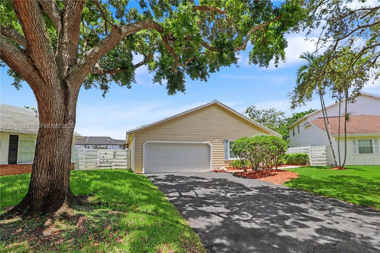 14958 SW 143rd Pl , Miami, FL 33186 Photo