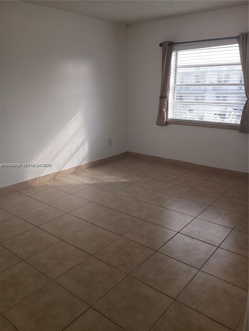 18100 Atlantic Blvd , Unit 312, Sunny Isles Beach, FL 33160 Photo