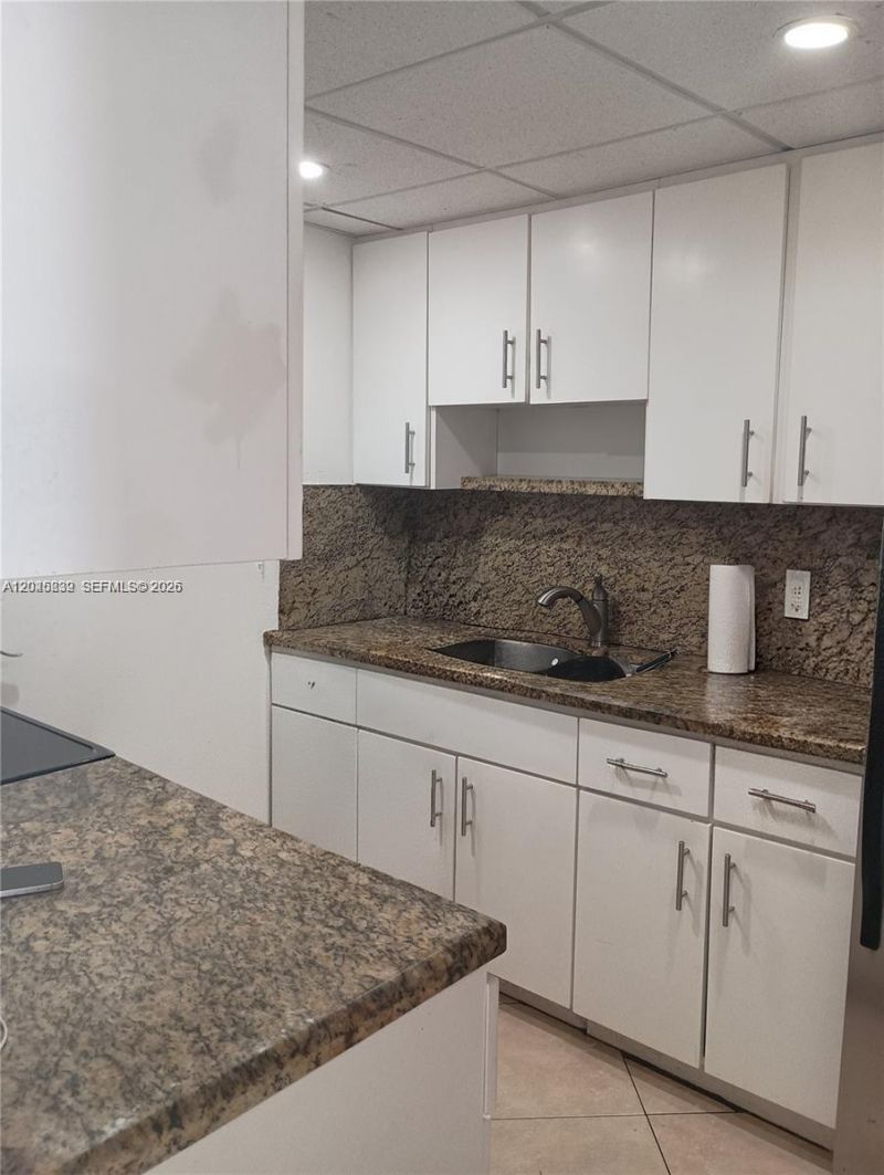 18100 Atlantic Blvd , Unit 312, Sunny Isles Beach, FL 33160 Photo