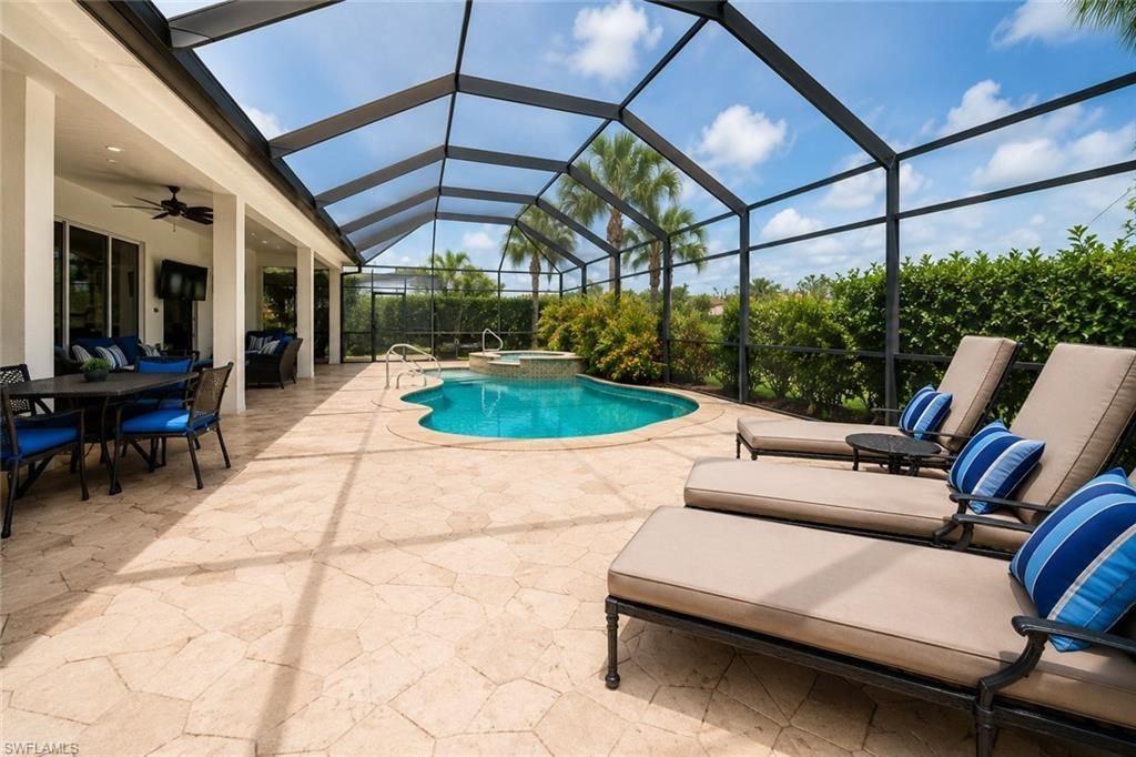 8263 Potomac Ln, Naples, FL 34104 Photo