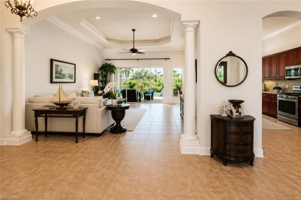 8263 Potomac Ln, Naples, FL 34104 Photo