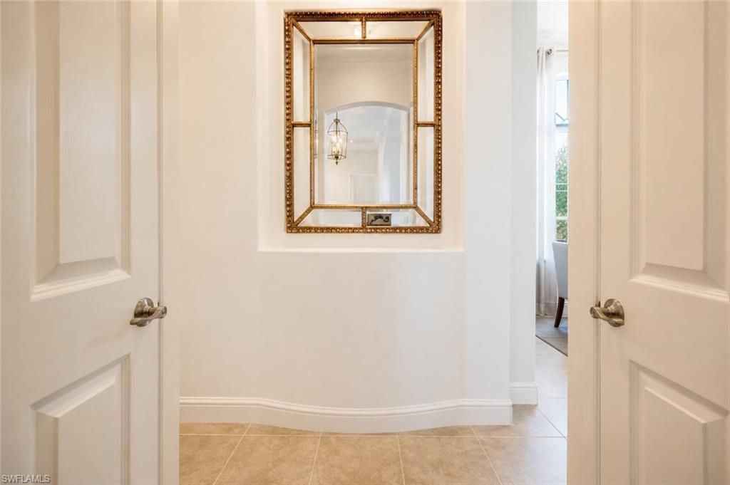 8263 Potomac Ln, Naples, FL 34104 Photo
