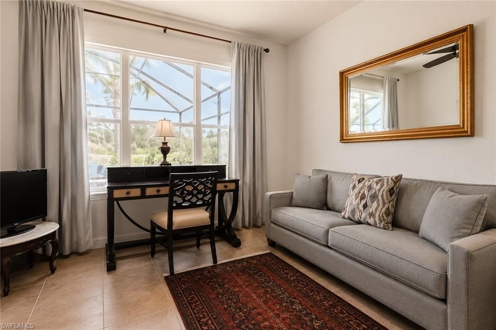 8263 Potomac Ln, Naples, FL 34104 Photo
