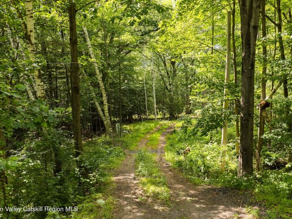35 Mountain Valley Road, Boiceville, NY 12412