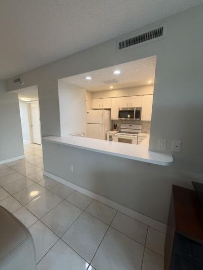2240 N Cypress Bend Drive, Unit 904, Pompano Beach, FL 33069 Photo