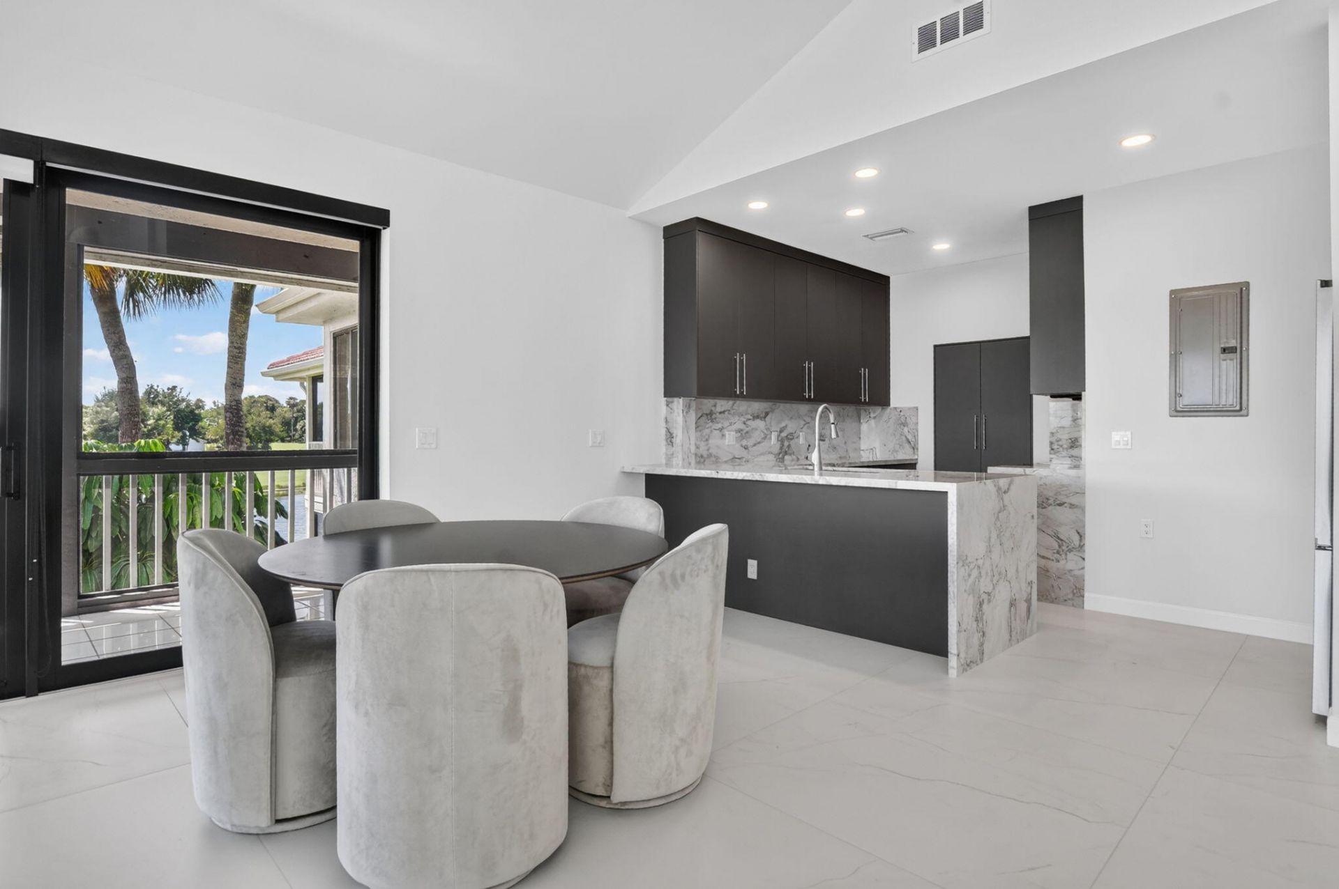 19317 Sabal Lake Drive, Unit 5066, Boca Raton, FL 33434 Photo