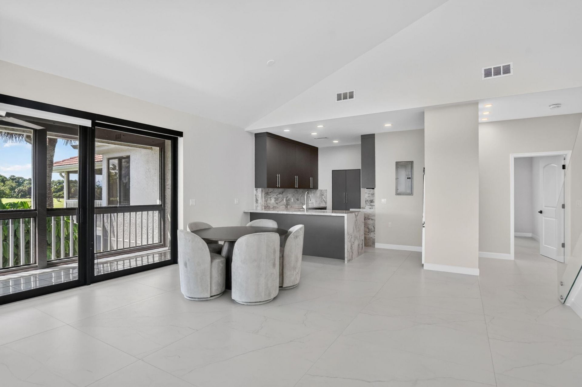 19317 Sabal Lake Drive, Unit 5066, Boca Raton, FL 33434 Photo