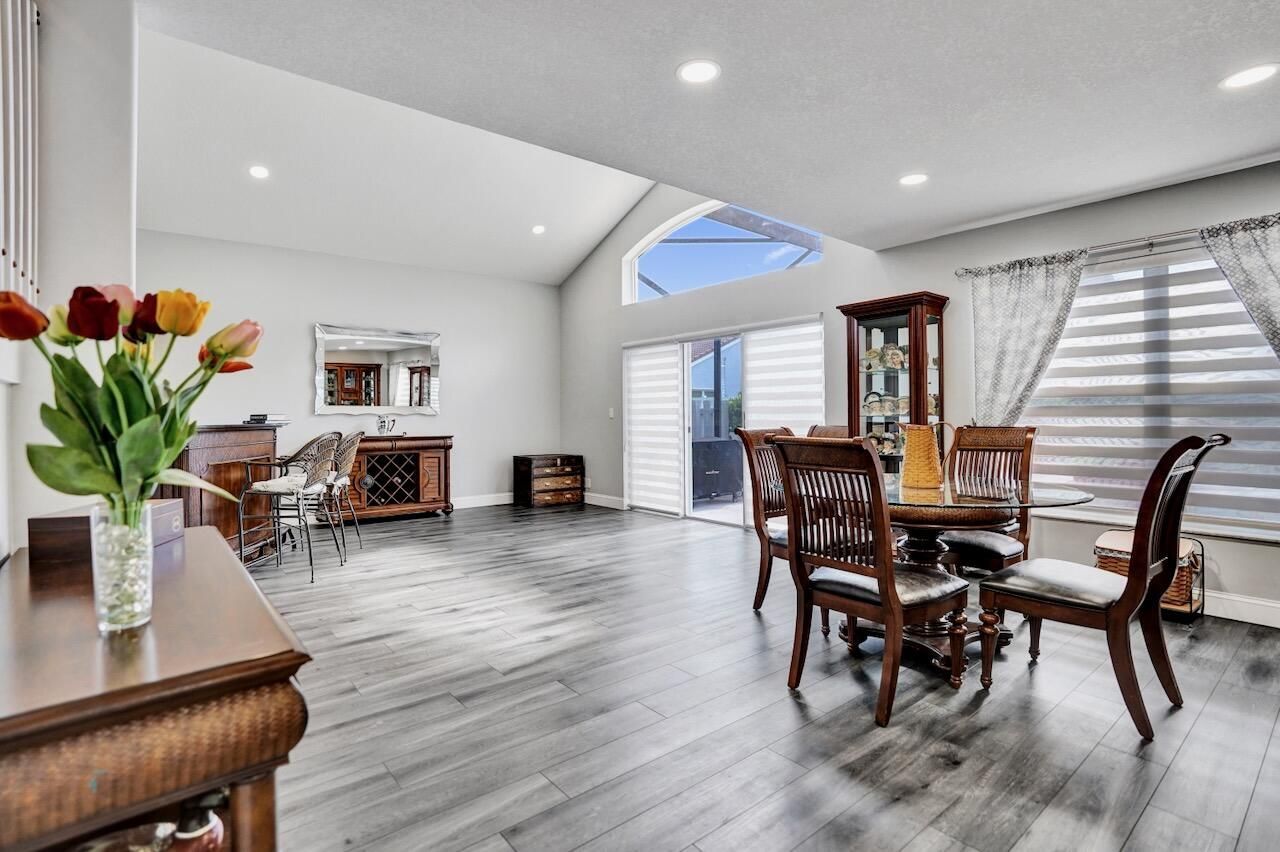 5222 Prairie Dunes Village Circle, Lake Worth, FL 33463 Photo