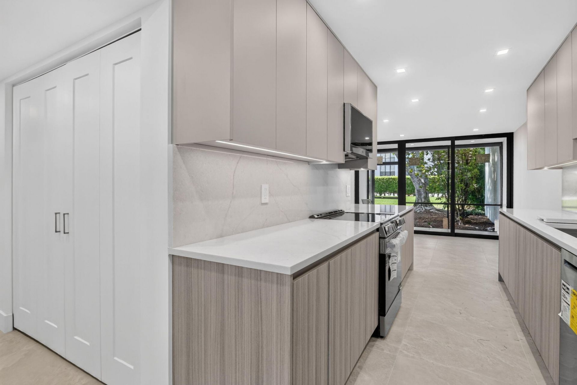 1403 Bridgewood Drive, Boca Raton, FL 33434 Photo