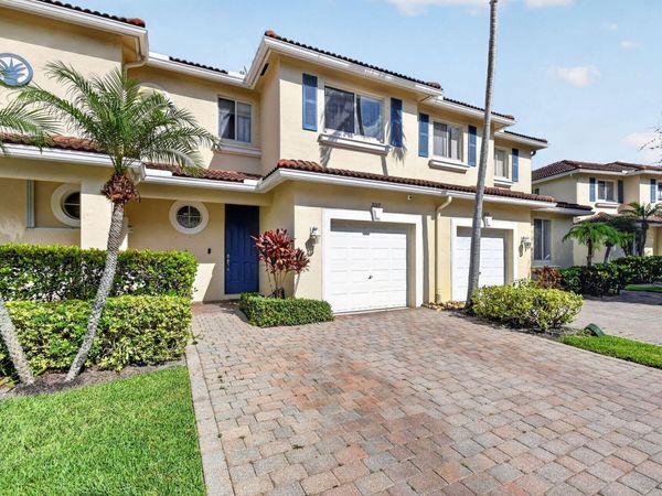 3117 N Evergreen Circle, Boynton Beach, FL 33426