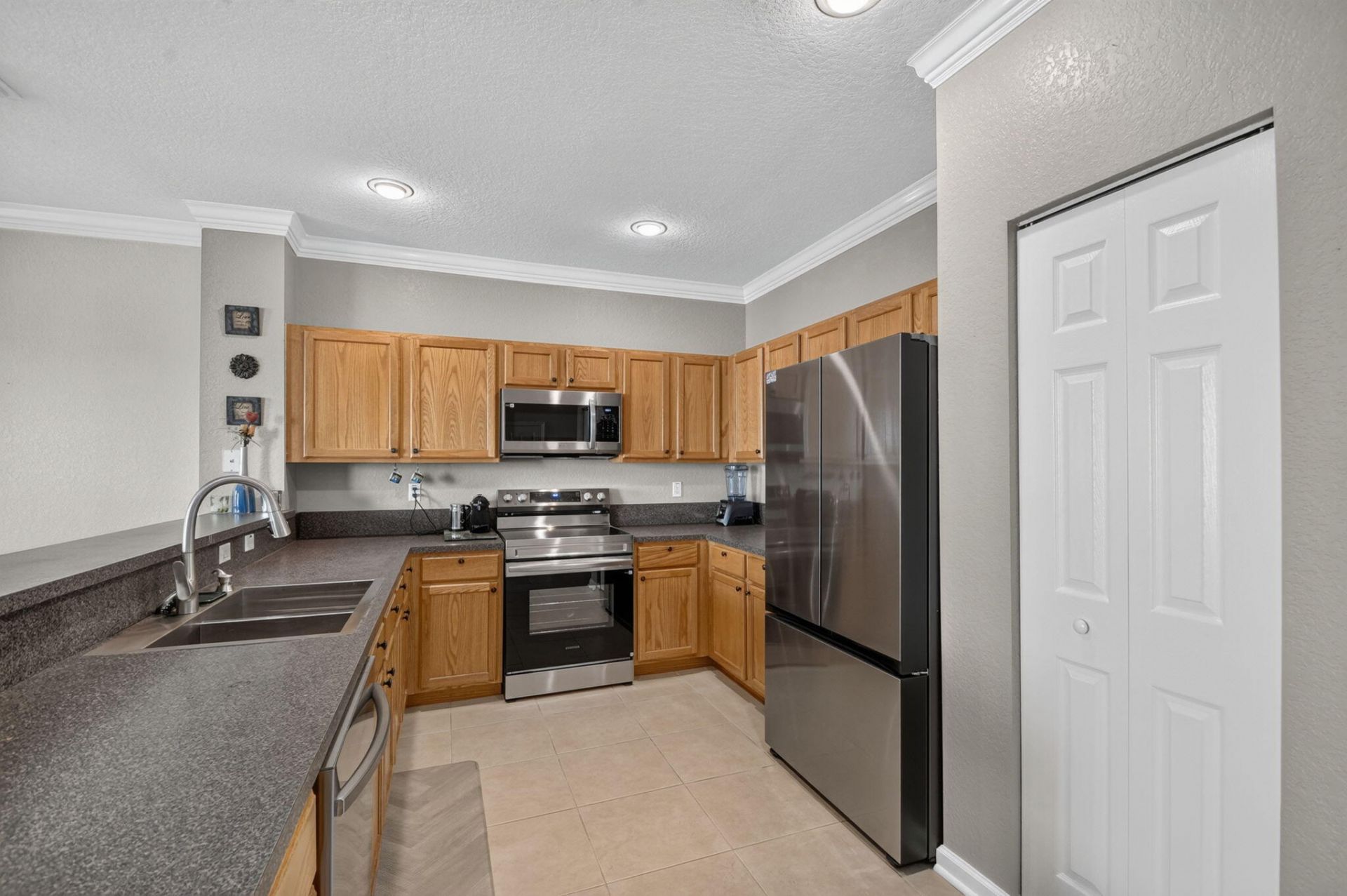 3117 N Evergreen Circle, Boynton Beach, FL 33426 Photo