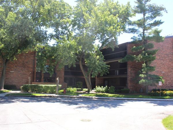 14500 LINDER Court , Unit PH1, Oak Forest, IL 60452