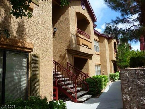 8250 N GRAND CANYON Drive, Unit 2146, Las Vegas, NV 89166