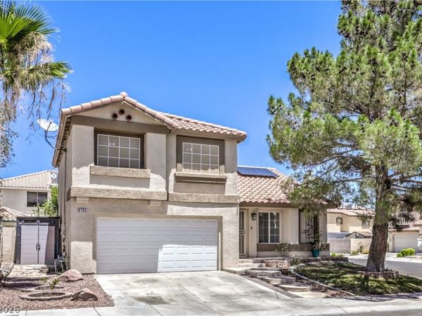 8700 Autumn Valley Avenue , Las Vegas, NV 89129