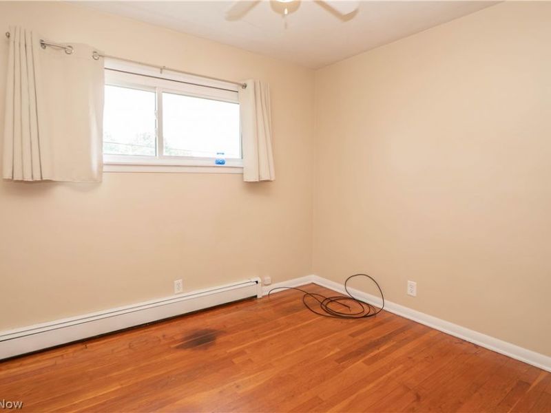 511 Taff Circle, Louisville, OH 44641 Photo 17