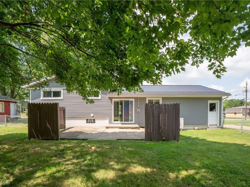 511 Taff Circle, Louisville, OH 44641 Photo 27