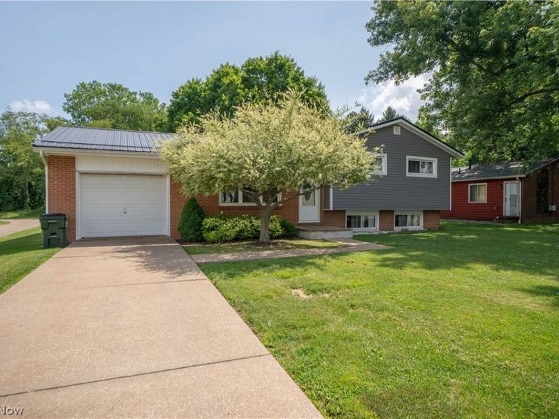 511 Taff Circle, Louisville, OH 44641 Photo 32