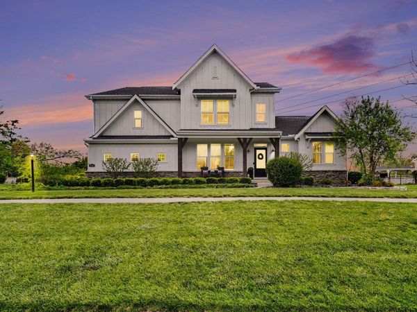 2110 Shale Run Drive , Delaware, OH 43015