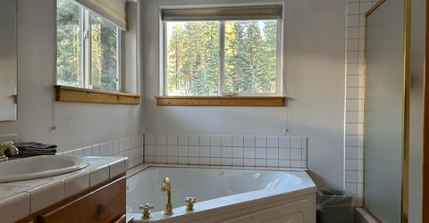 1055 Canterbury Drive, Kings Beach, CA 96143 Photo