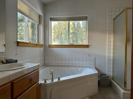 1055 Canterbury Drive, Kings Beach, CA 96143 Photo