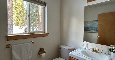 1055 Canterbury Drive, Kings Beach, CA 96143 Photo