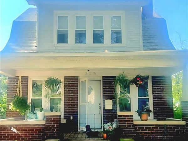 328 Oakwood Avenue, Marietta, OH 45750