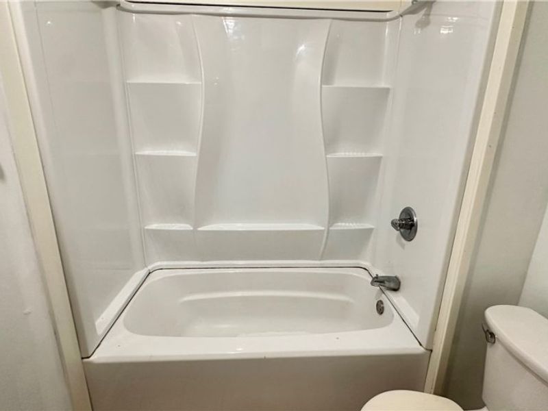 8557 N Akins Road, Unit 204, North Royalton, OH 44133 Photo 11