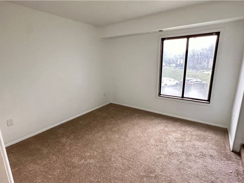 8557 N Akins Road, Unit 204, North Royalton, OH 44133 Photo 8