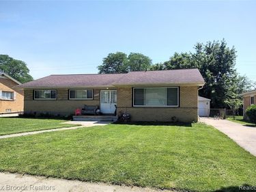 25210 Ridge Cliff Drive, Southfield, MI 48075