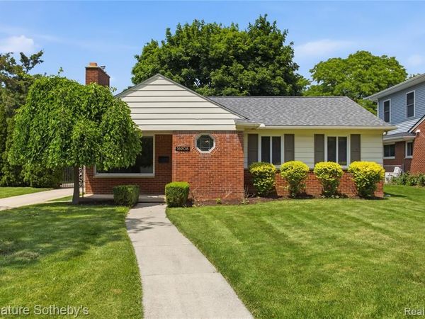 16908 Dunblaine Avenue, Beverly Hills Vlg, MI 48025