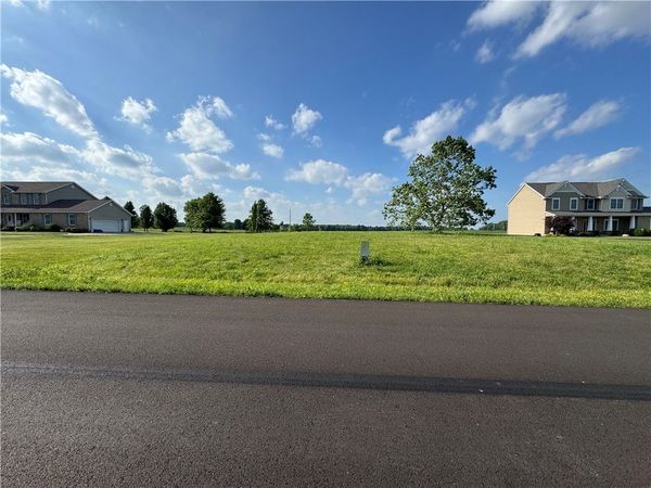 Lot 4 Tradewind Rd, New Castle, PA 16102