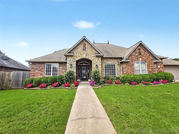 675 Richmond Circle , Tahlequah, OK 74464
