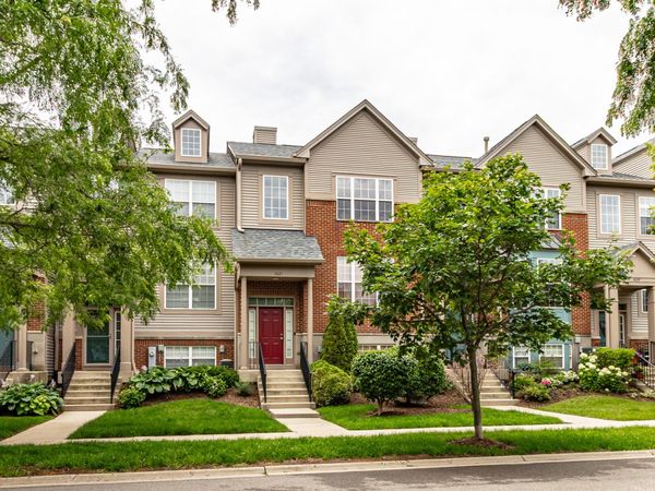 1631 Station Park Drive , Grayslake, IL 60030